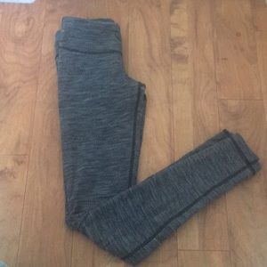 Lululemon leggings- dark gray
